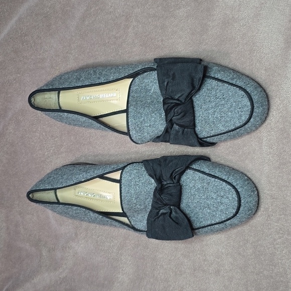 Antonio Melani Gray and Black Felt Loafers Bow/ Wool Size 8.5 - Picture 3 of 11